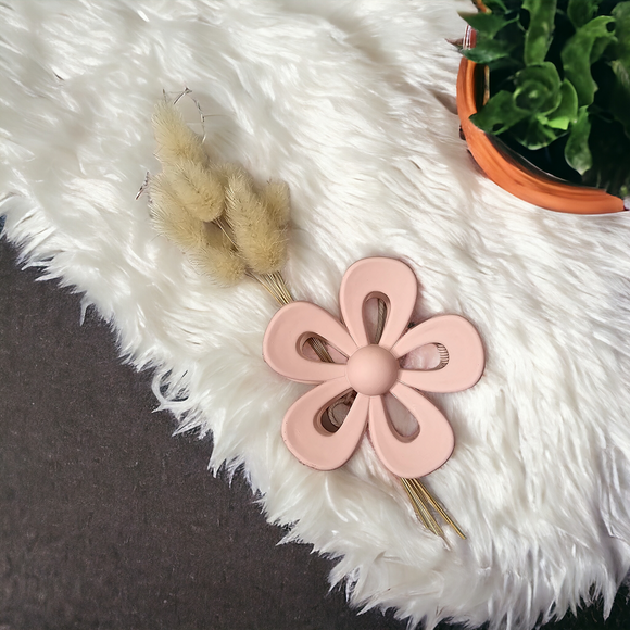 Flower Claw Clip - Light Pink