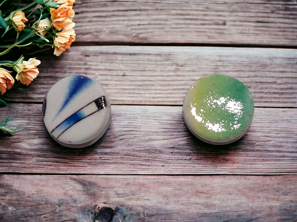 Colourful round Studs