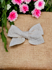 Small hair bow (textured) - Cream
