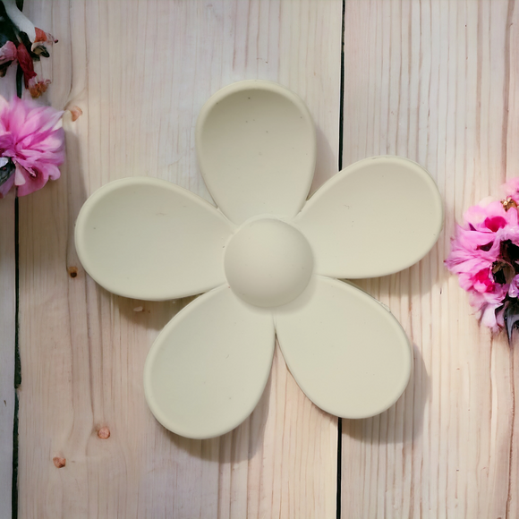 Round Flower Claw Clip - Cream