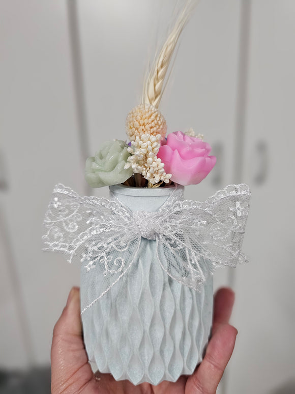 Small wax melts bouquet + handmade vase ⭐️ PICKUP ONLY ⭐️