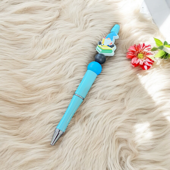 Beaded Pen - Gnome on Books