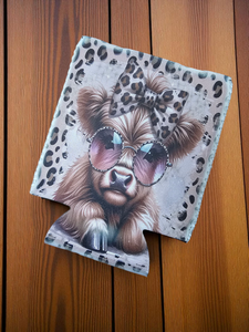 Can Cooler - Highland Cow (Bow & Glasses)